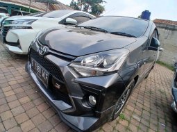 2022 Toyota Agya Abu-abu - Jual mobil bekas di Banten