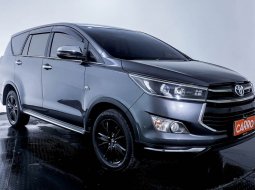 2020 Toyota Venturer Abu-abu - Jual mobil bekas di DKI Jakarta