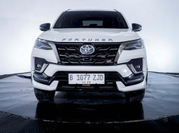 2023 Toyota Fortuner Putih - Jual mobil bekas di Banten