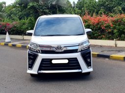 2021 Toyota Voxy 2.0 A/T Putih - Jual mobil bekas di DKI Jakarta