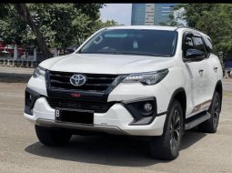 2019 Toyota Fortuner 2.4 Automatic Putih - Jual mobil bekas di Banten