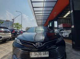 2019 Toyota Camry 2.5 V Hitam - Jual mobil bekas di Jawa Barat