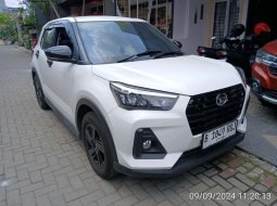 2023 Daihatsu Rocky 1.2 X CVT Putih - Jual mobil bekas di Jawa Barat