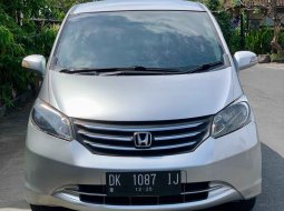 2010 Honda Freed PSD Silver - Jual mobil bekas di Bali