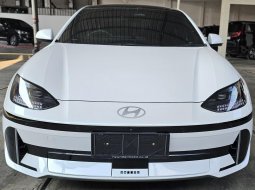 2023 Hyundai Ioniq Signature Putih - Jual mobil bekas di DKI Jakarta