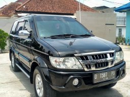 2011 Isuzu Panther GRAND TOURING Hitam - Jual mobil bekas di Jawa Barat