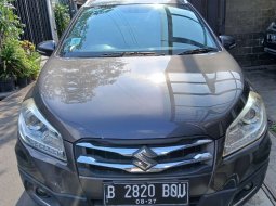 2017 Suzuki SX4 S-Cross AT Abu-abu - Jual mobil bekas di Banten