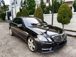 2013 Mercedes-Benz E-Class 250 Hitam - Jual mobil bekas di DKI Jakarta