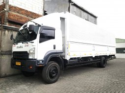 2019 Isuzu Giga Series 7.8 Manual Putih - Jual mobil bekas di DKI Jakarta