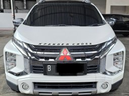 2019 Mitsubishi Xpander Cross Premium Package AT Putih - Jual mobil bekas di Jawa Barat