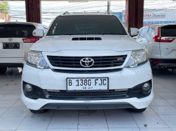 2014 Toyota Fortuner G TRD Putih - Jual mobil bekas di Jawa Barat