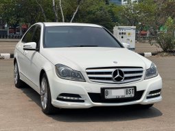 2014 Mercedes-Benz C-Class C200 Putih - Jual mobil bekas di DKI Jakarta