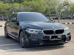 2020 BMW 5 Series 530i Hitam - Jual mobil bekas di DKI Jakarta