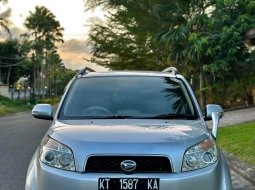 2009 Daihatsu Terios TX ADVENTURE Silver - Jual mobil bekas di Kalimantan Timur