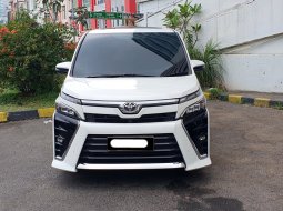 2019 Toyota Voxy 2.0 A/T Putih - Jual mobil bekas di DKI Jakarta