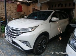 2023 Daihatsu Terios R Putih - Jual mobil bekas di Jawa Barat