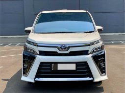 2019 Toyota Voxy 2.0 A/T Putih - Jual mobil bekas di DKI Jakarta