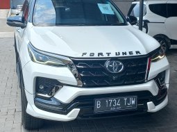 2022 Toyota Fortuner Putih - Jual mobil bekas di DKI Jakarta