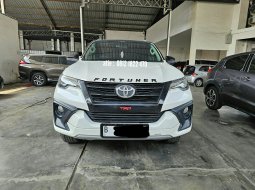 2018 Toyota Fortuner 2.4 TRD AT Putih - Jual mobil bekas di DKI Jakarta