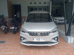 2022 Suzuki Ertiga Hybrid ZDi Silver - Jual mobil bekas di Banten