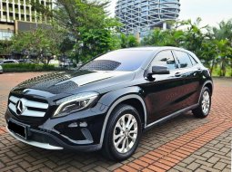 2016 Mercedes-Benz GLA 200 Gasoline Hitam - Jual mobil bekas di DKI Jakarta