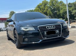 2010 Audi A4 2.0 Sedan Hitam - Jual mobil bekas di DKI Jakarta