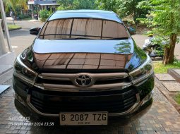 2018 Toyota Kijang Innova V A/T Gasoline Hitam - Jual mobil bekas di Banten