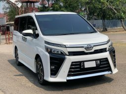 2019 Toyota Voxy 2.0 A/T Putih - Jual mobil bekas di DKI Jakarta