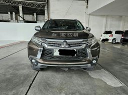 2018 Mitsubishi Pajero Sport Dakar 2.4 Automatic Coklat - Jual mobil bekas di Jawa Barat