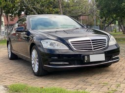 2011 Mercedes-Benz S-Class S 300 L Hitam - Jual mobil bekas di DKI Jakarta