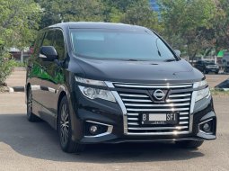 2014 Nissan Elgrand Highway Star Hitam - Jual mobil bekas di DKI Jakarta