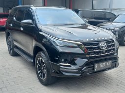 2022 Toyota Fortuner Hitam - Jual mobil bekas di Jawa Barat