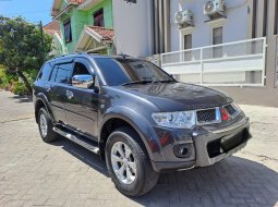 2012 Mitsubishi Pajero Sport Dakar 4x2 AT Abu-abu - Jual mobil bekas di Jawa Timur