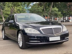 2011 Mercedes-Benz S-Class S 300 L Hitam - Jual mobil bekas di DKI Jakarta