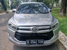 2019 Toyota Kijang Innova V Luxury A/T Gasoline Silver - Jual mobil bekas di Banten