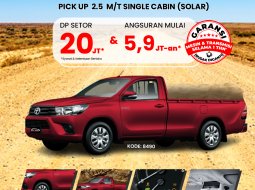 2018 Toyota Hilux 2.5 Diesel NA Merah - Jual mobil bekas di Kalimantan Barat