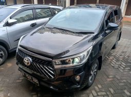 2021 Toyota Kijang Innova V A/T Gasoline Hitam - Jual mobil bekas di Jawa Barat