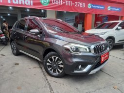 2022 Suzuki SX4 S-Cross AT Abu-abu - Jual mobil bekas di Jawa Barat