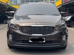 2017 Kia Grand Sedona Ultimate Coklat - Jual mobil bekas di DKI Jakarta