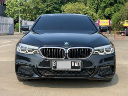 2020 BMW 5 Series 530i M Sport Hitam - Jual mobil bekas di DKI Jakarta