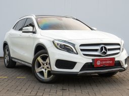 2016 Mercedes-Benz GLA 200 Putih - Jual mobil bekas di Banten