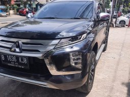 2021 Mitsubishi Pajero Sport Dakar 4x2 Ultimate Abu-abu hitam - Jual mobil bekas di Banten