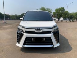 2019 Toyota Voxy 2.0 A/T Putih - Jual mobil bekas di DKI Jakarta