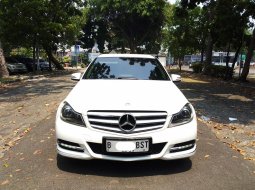 2014 Mercedes-Benz C-Class C200 Putih - Jual mobil bekas di DKI Jakarta