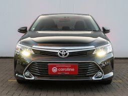 2018 Toyota Camry 2.5 V Hitam - Jual mobil bekas di Banten