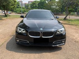 2016 BMW 5 Series 520i Hitam - Jual mobil bekas di DKI Jakarta