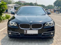 2016 BMW 5 Series 520i Hitam - Jual mobil bekas di DKI Jakarta