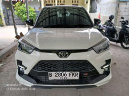 2023 Toyota Raize 1.0T GR Sport CVT (Two Tone) Putih - Jual mobil bekas di Jawa Barat