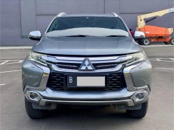 2016 Mitsubishi Pajero Sport Dakar 4x2 AT Silver - Jual mobil bekas di DKI Jakarta