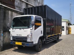 2023 Isuzu NMR 81 Euro 4 Putih - Jual mobil bekas di DKI Jakarta